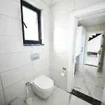 Mi Kasa Villa *